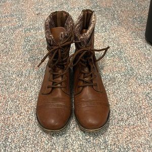 Brown booties. Size 7.